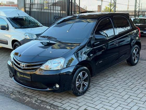 TOYOTA ETIOS 1.5 XS 16V FLEX 4P AUTOMÁTICO TOYOTA ETIOS 1.5 XS 16V FLEX 4P AUTOMÁTICO